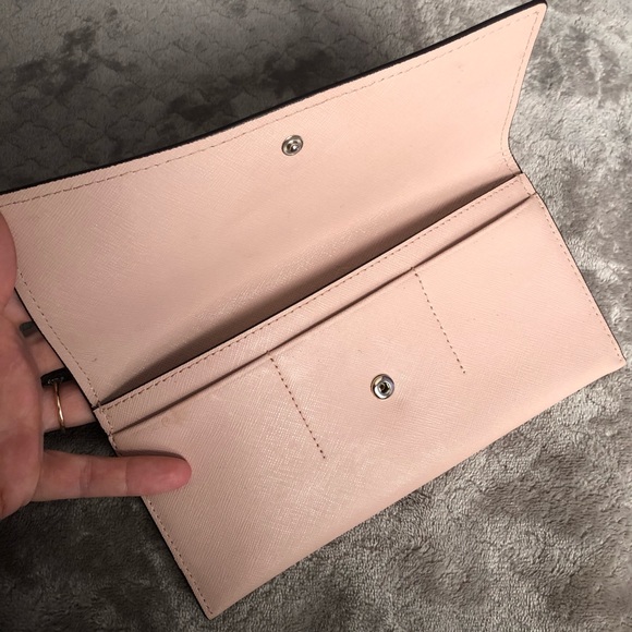 Kate Spade Blush Saffiano Leather wallet/clutch - Picture 4 of 7